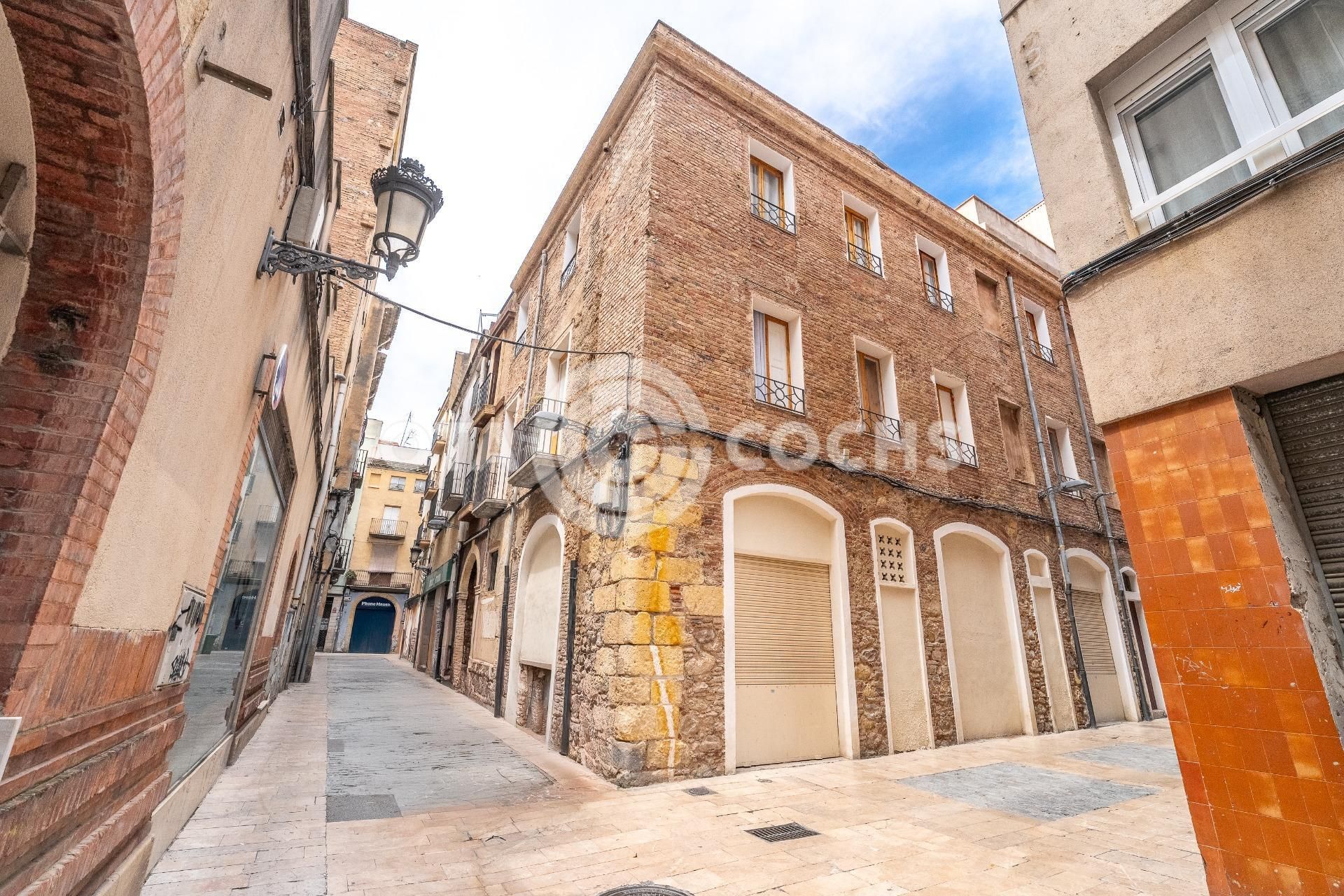Vista exterior de Ático en venta en Reus con Terraza, Balcón y Alarma