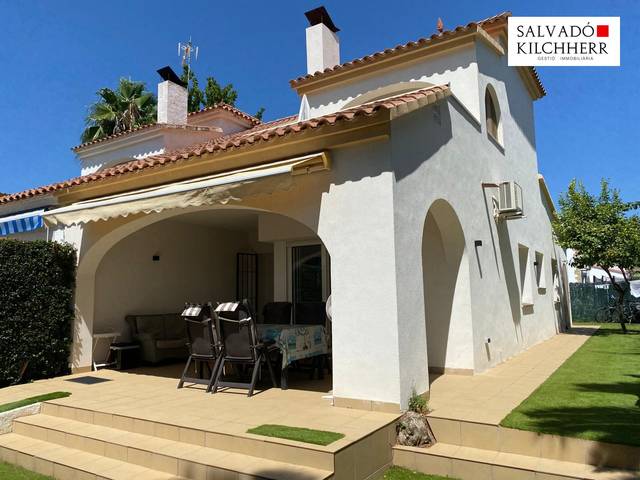 Casa adosada en Venta en Carrer Amposta, 7B en Mar Cambrils