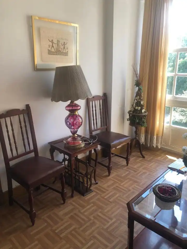Comedor de Piso en venta en Santiago de Compostela  con Calefacción y Amueblado