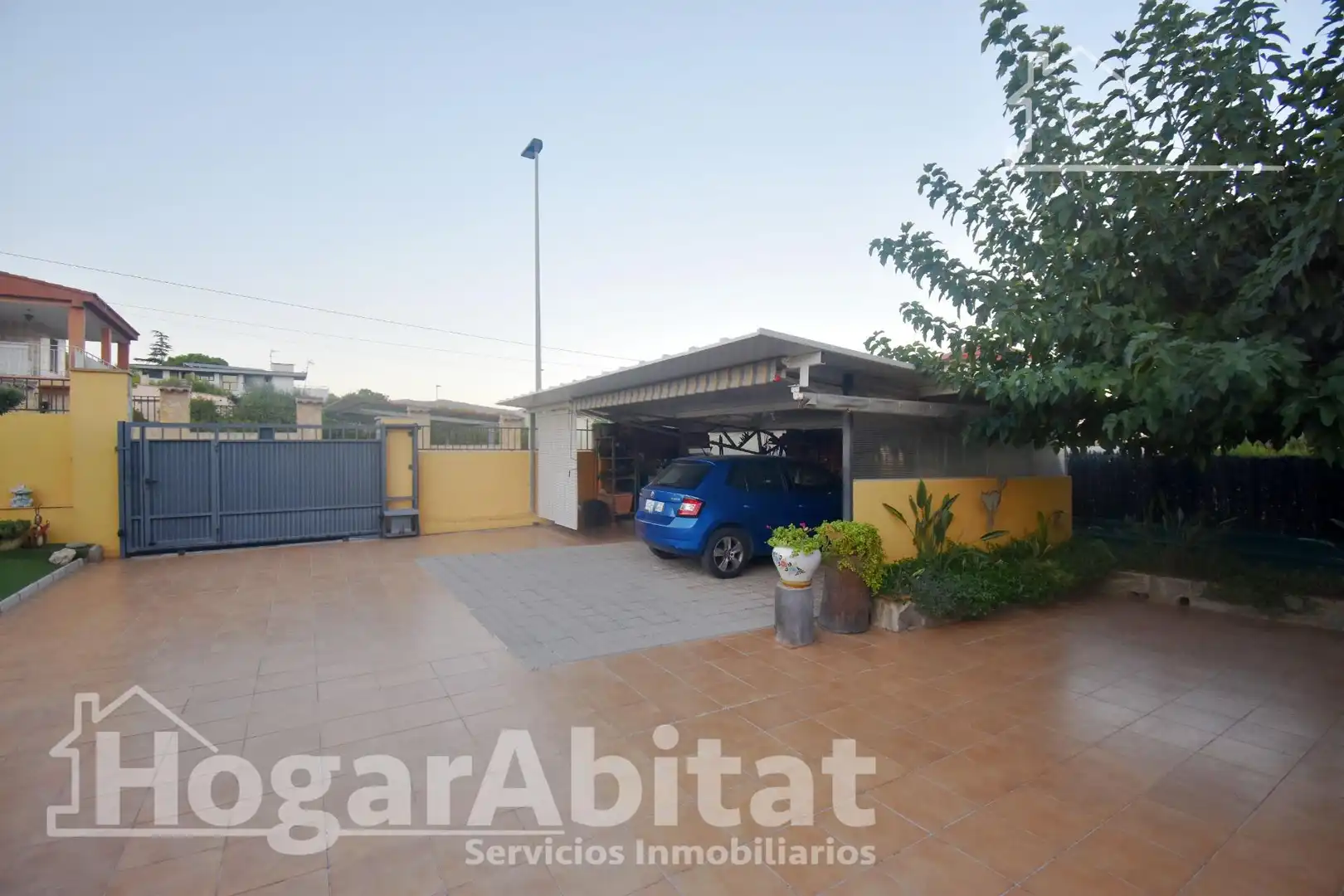 Exterior view of Houses for sale in Oeste