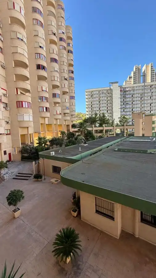Terrasse von Wohnungen zum Verkauf in Benidorm mit Privatgarten, Möbliert und Gemeinschaftspool