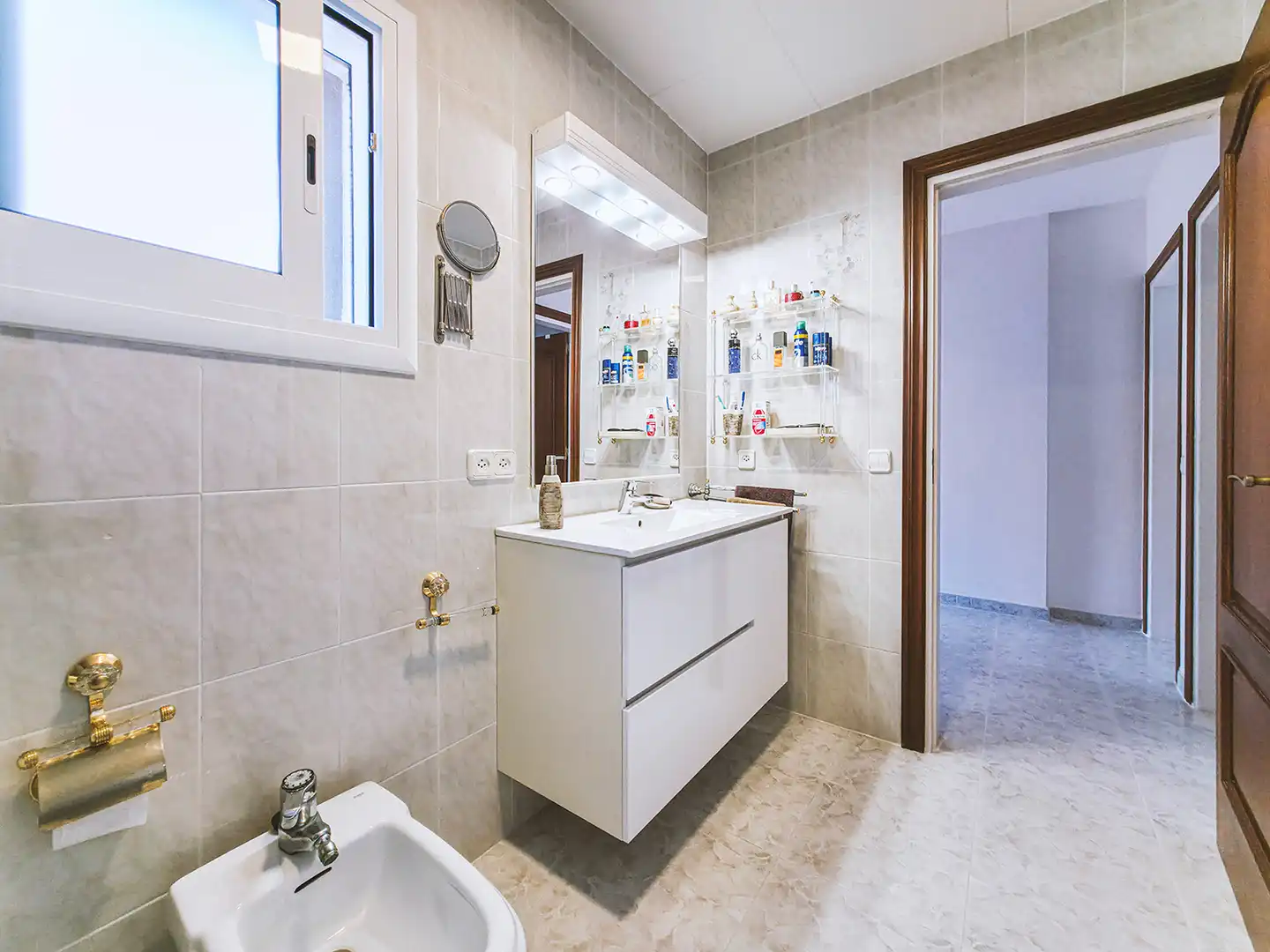 Badezimmer von Haus oder Chalet zum Verkauf in Sant Cebrià de Vallalta mit Heizung, Privatgarten und Terrasse