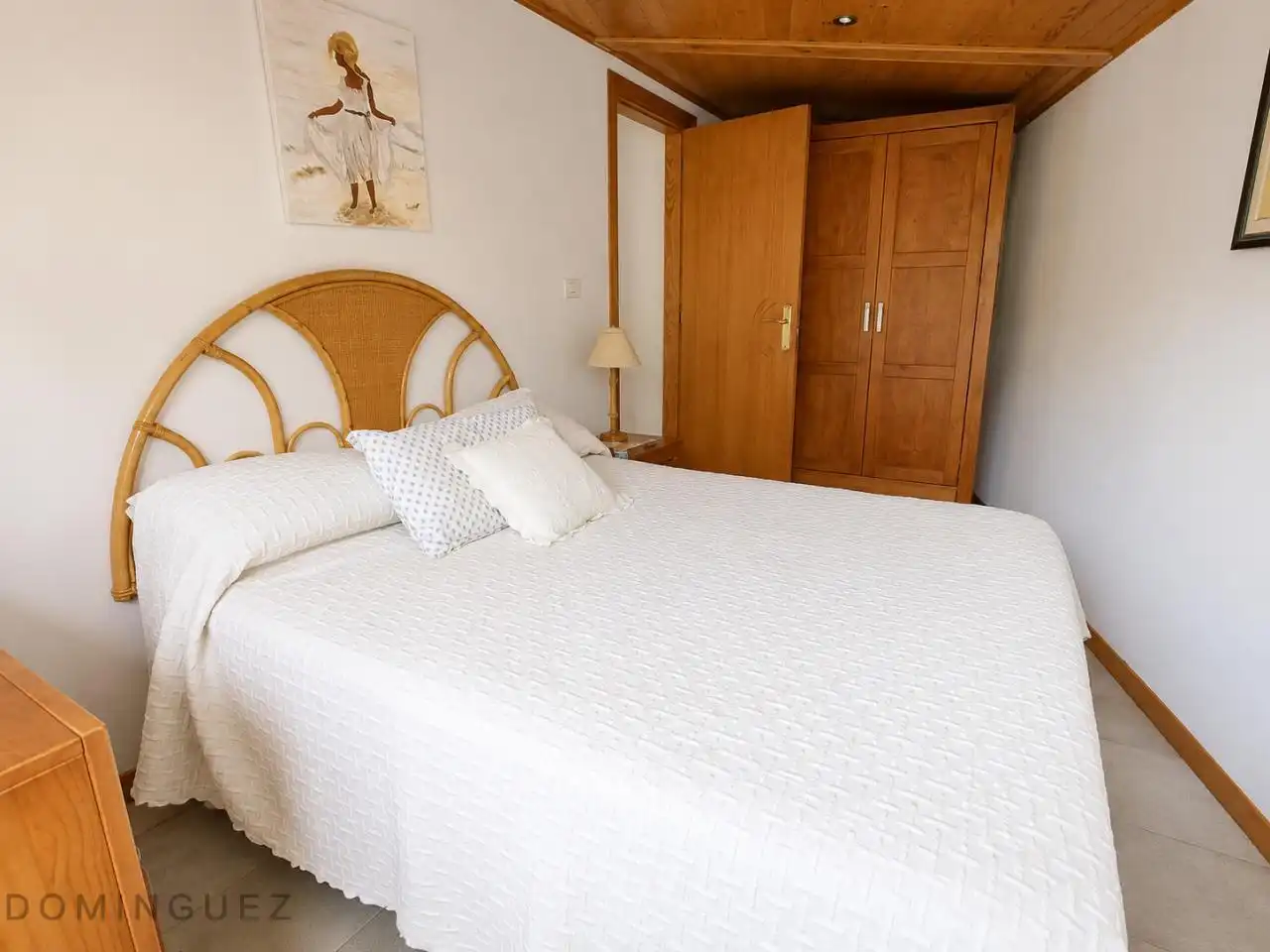 Dormitori de Casa o xalet en venda en Cangas  amb Calefacció, Jardí privat i Terrassa