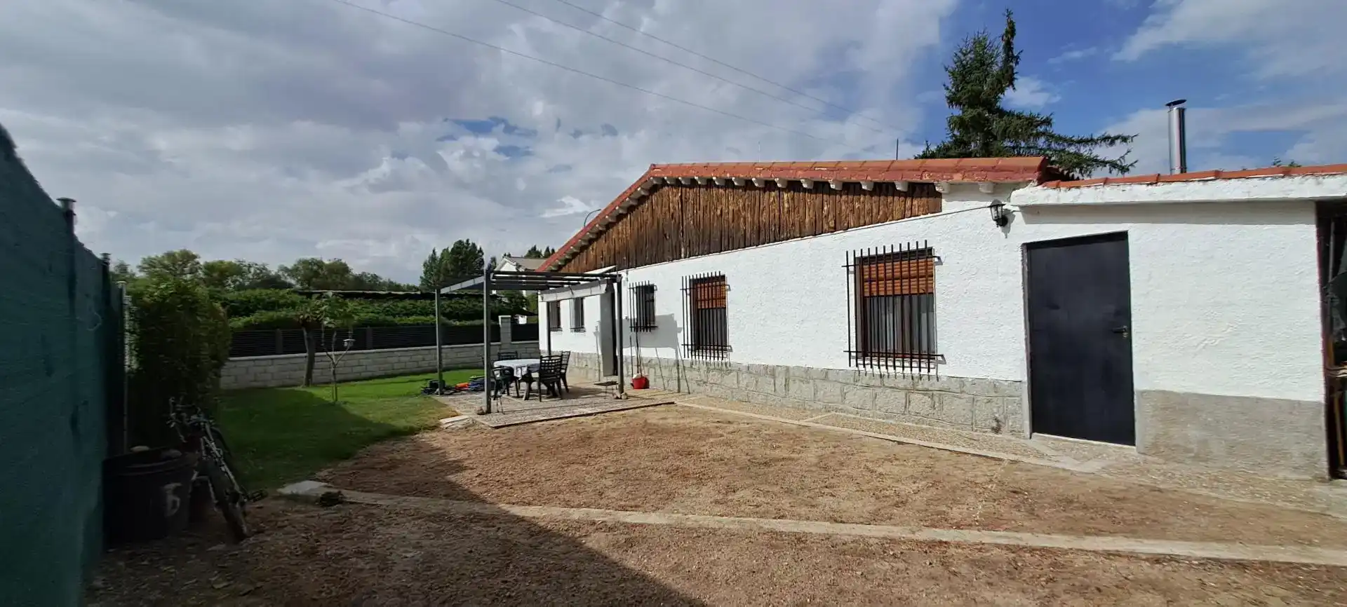 Jardín de Piso en venta en Maello con Jardín privado, Trastero y Microondas