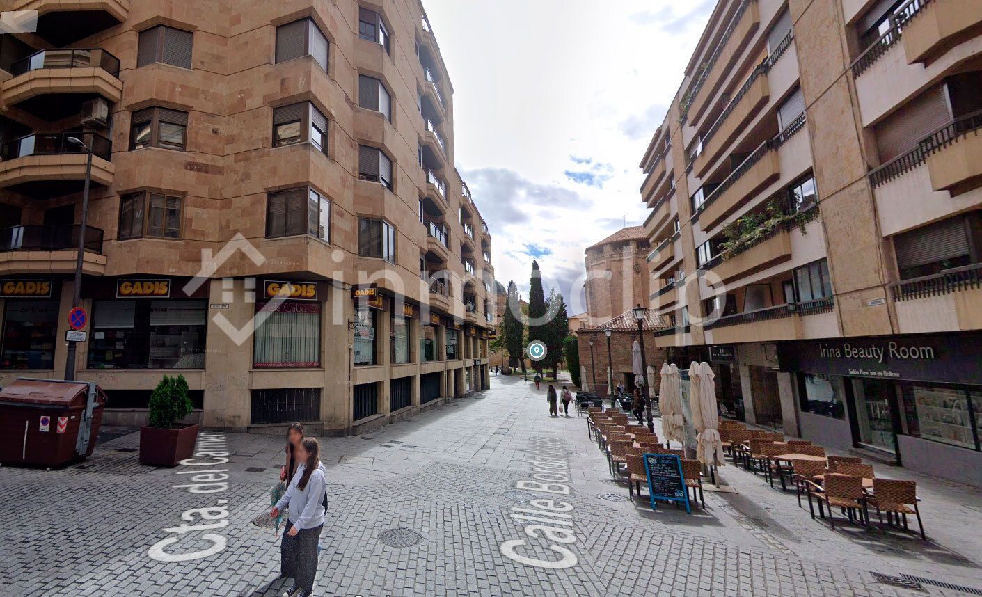 Vista exterior de Garatge de lloguer en Salamanca Capital