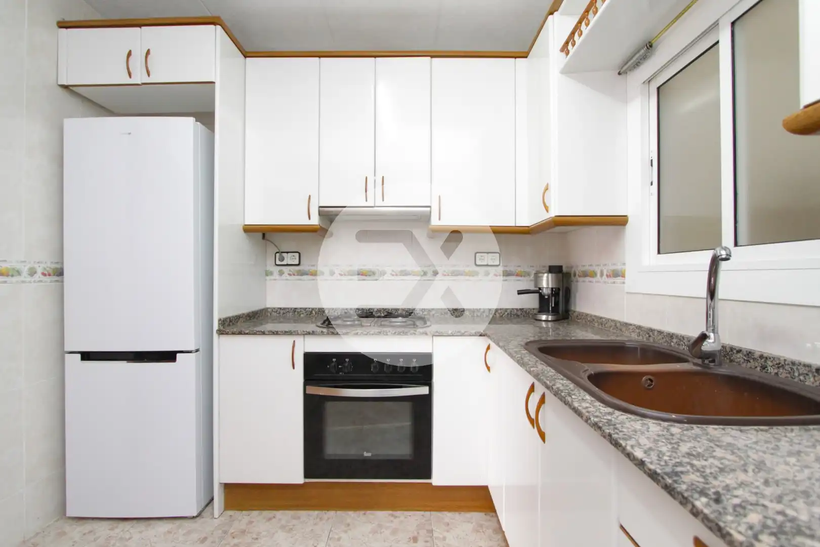 Küche von Wohnung zum Verkauf in Castelldefels mit Parkett, Ofen und Balkon