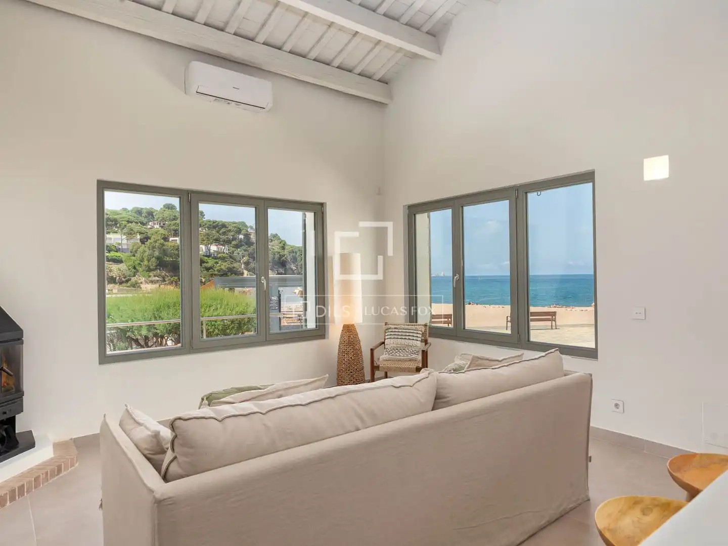 Living room of Houses for sale in Begur  with Air Conditioner and Heating