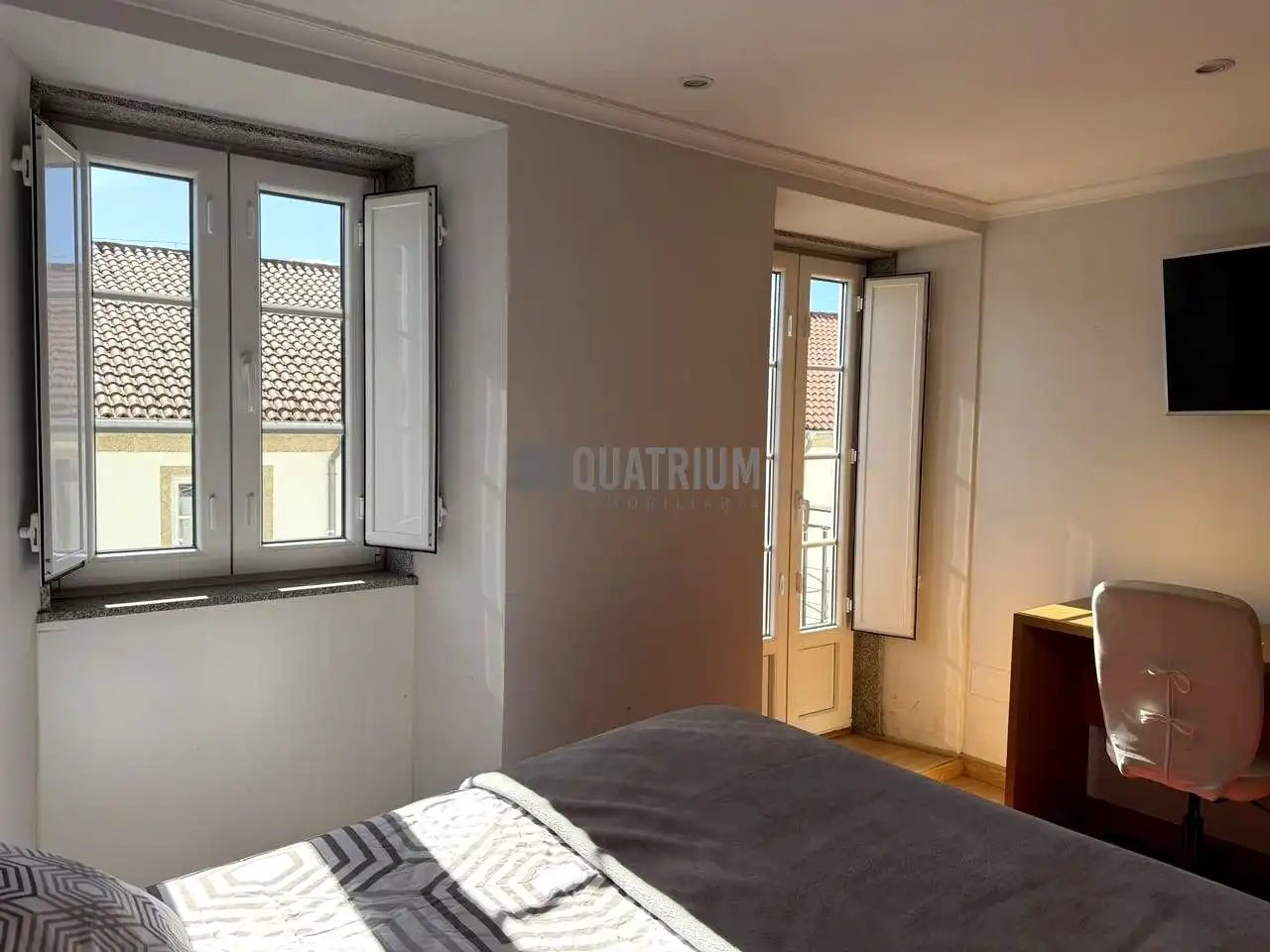 Flat for rent in Rúa das Carretas, Casco Histórico