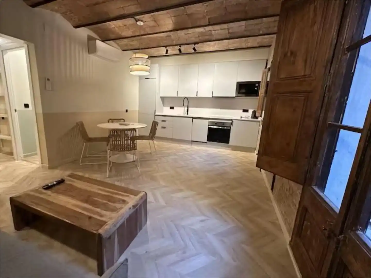 Küche von Wohnung zum Verkauf in  Barcelona Capital mit Klimaanlage