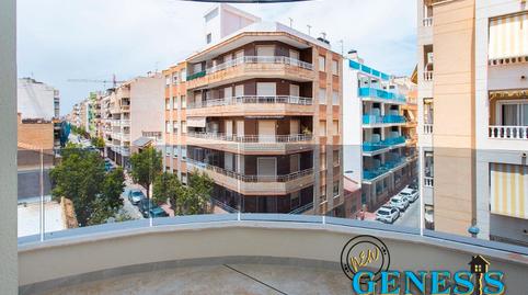 Foto 3 de Apartamento en venta en Calle Ramón Gallud, 171, Las Piscinas Naturales, Torrevieja