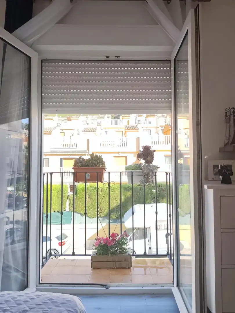 Terrassa de Pis en venda en Chiva amb Aire condicionat, Calefacció i Piscina comunitària