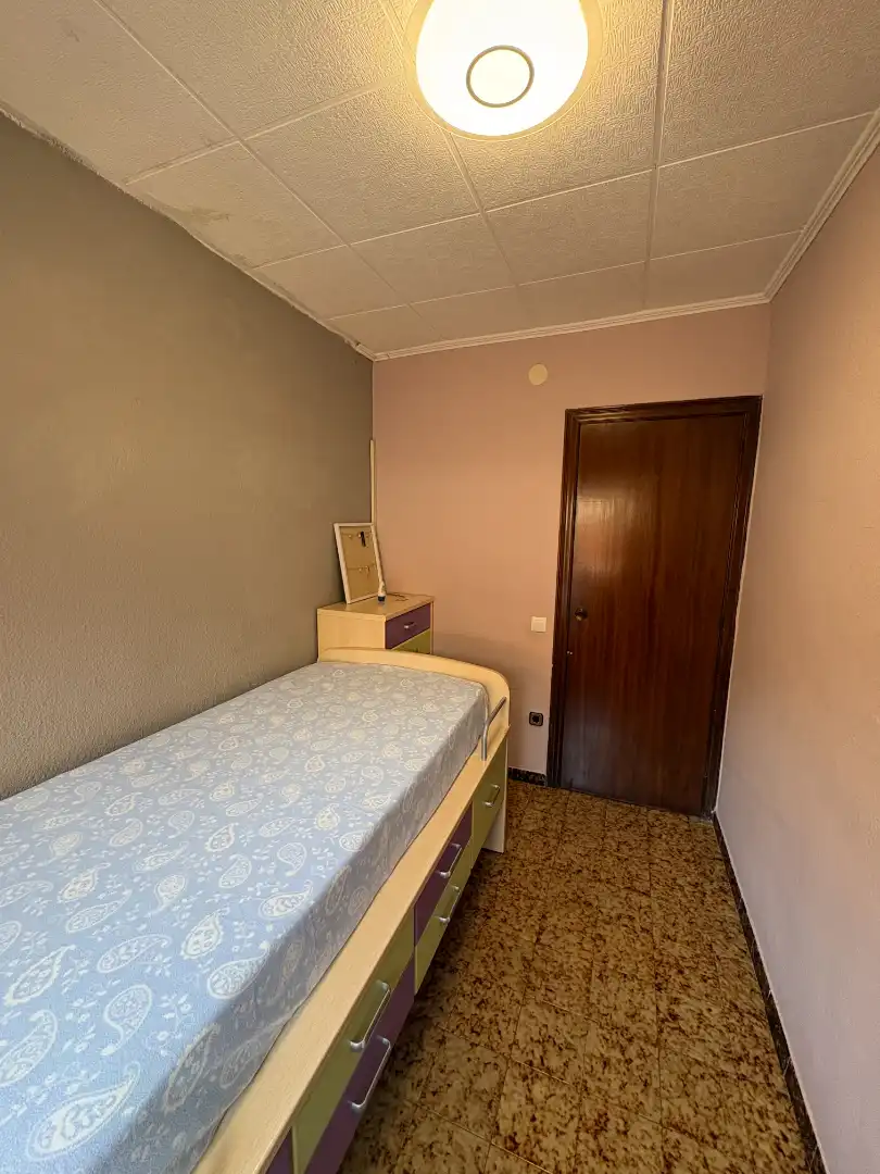Schlafzimmer von Wohnung zum Verkauf in Badalona mit Balkon