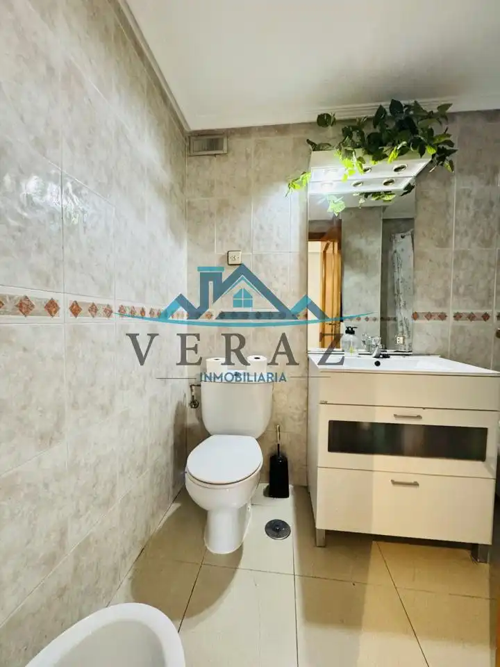 Bathroom of Flat for sale in Talavera de la Reina