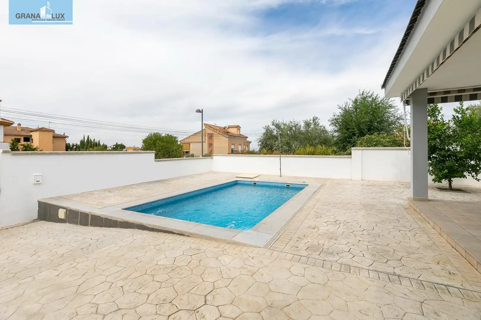Piscina de Casa o chalet en venta en Churriana de la Vega con Aire acondicionado, Jardín privado y Piscina