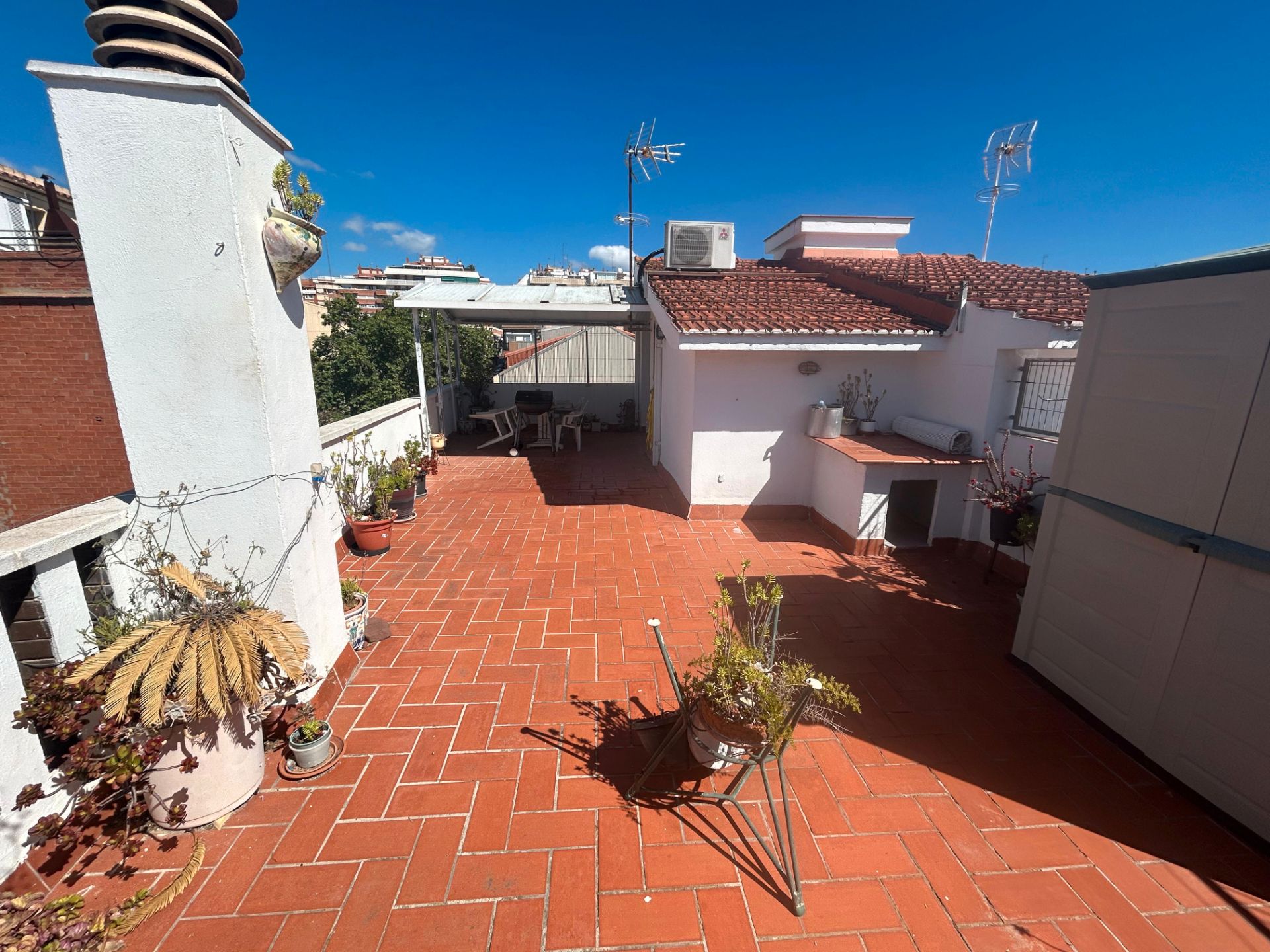 Terrace of Single-family semi-detached for sale in Gavà  with Air Conditioner, Terrace and Oven