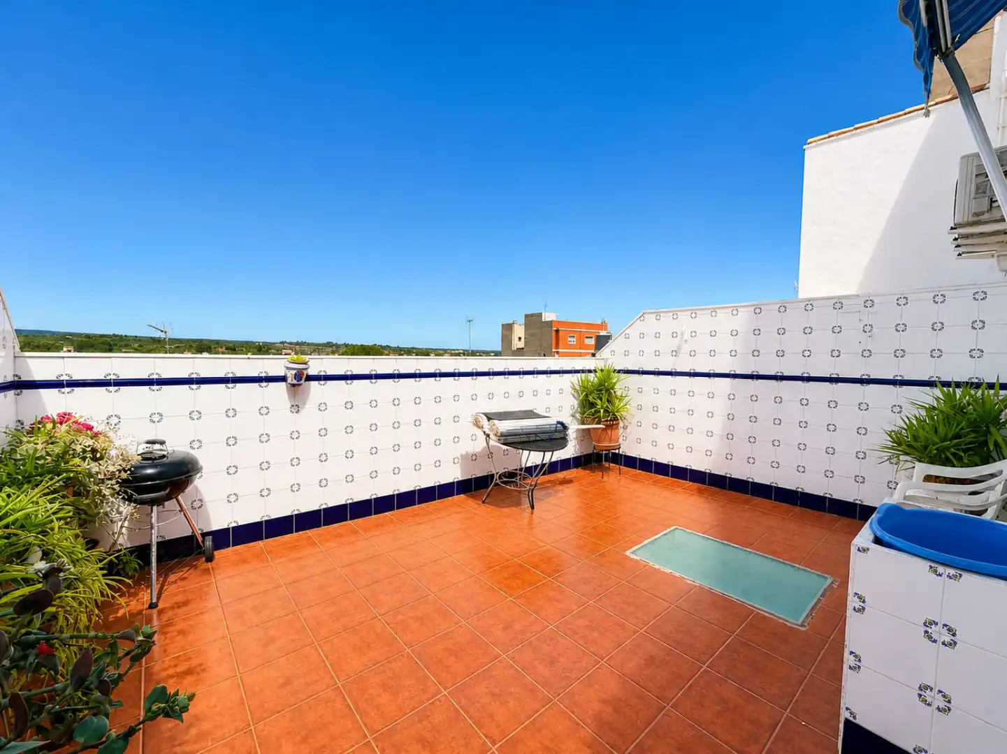 Terrace of Houses for sale in Enguera  with Air Conditioner, Terrace and Furnished
