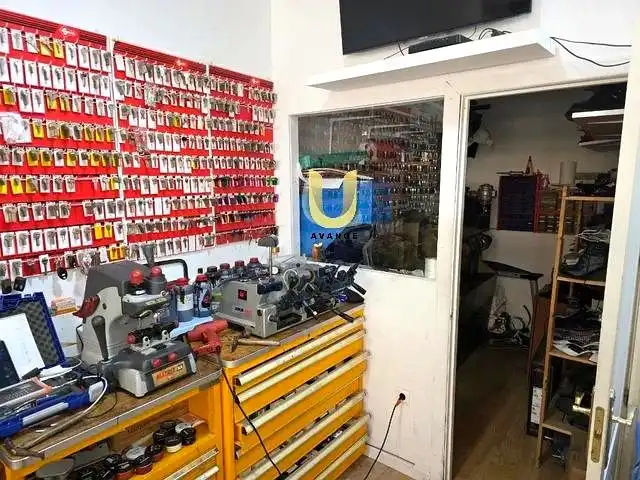 Local comercial en traspaso en Centro Urbano, imagen 2