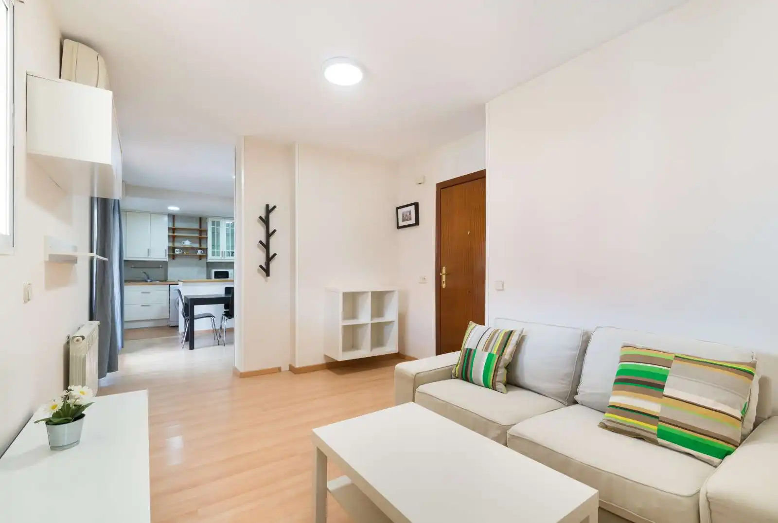 Living room of Study for share in Madrid  with Air Conditioner, Heating and Terrace
