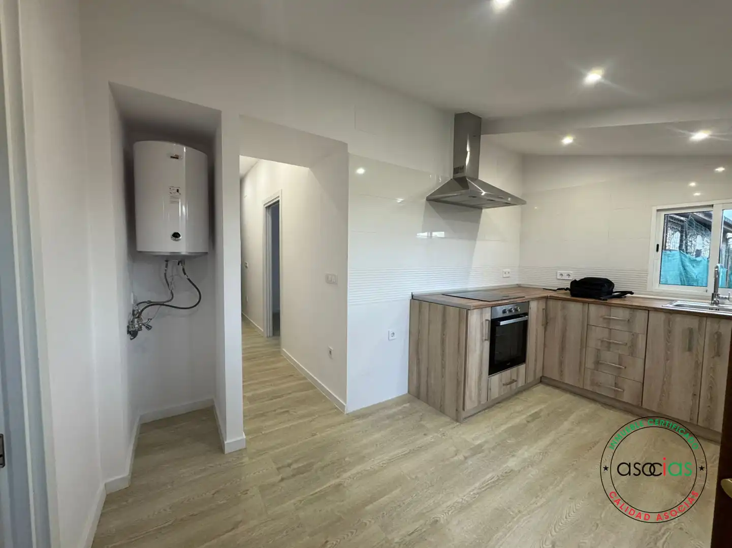 Cocina de Casa adosada en venta en Gijón  con Calefacción y Jardín privado