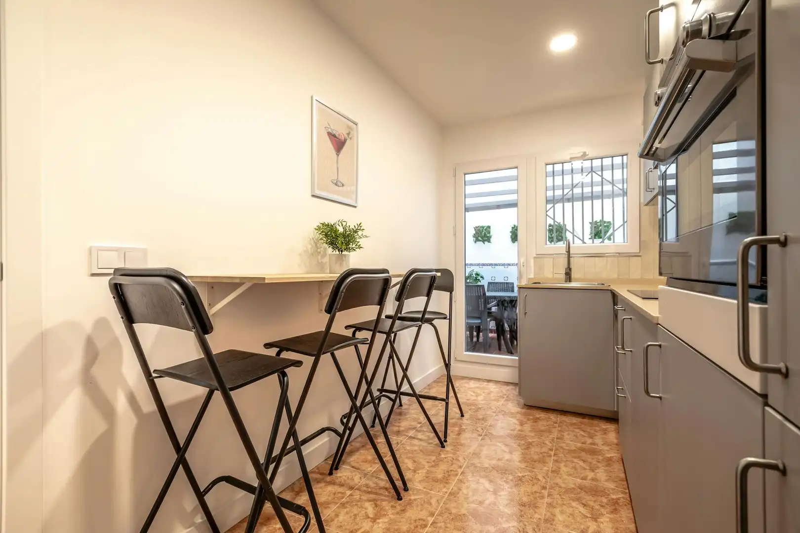 Kitchen of Flat for share in Valencia  with Air Conditioner, Heating and Private garden