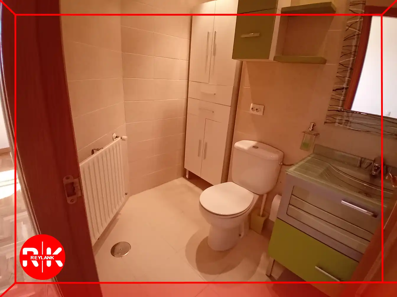 Baño de Piso de alquiler en Madrid con Aire acondicionado, Calefacción y Trastero
