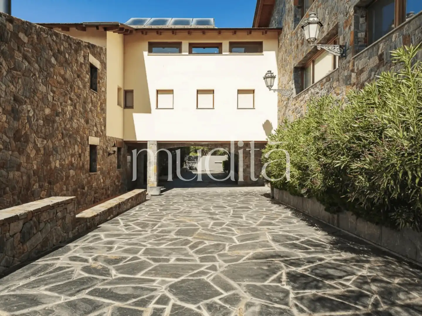 Vista exterior de Casa o chalet en venta en Seva con Calefacción, Jardín privado y Terraza