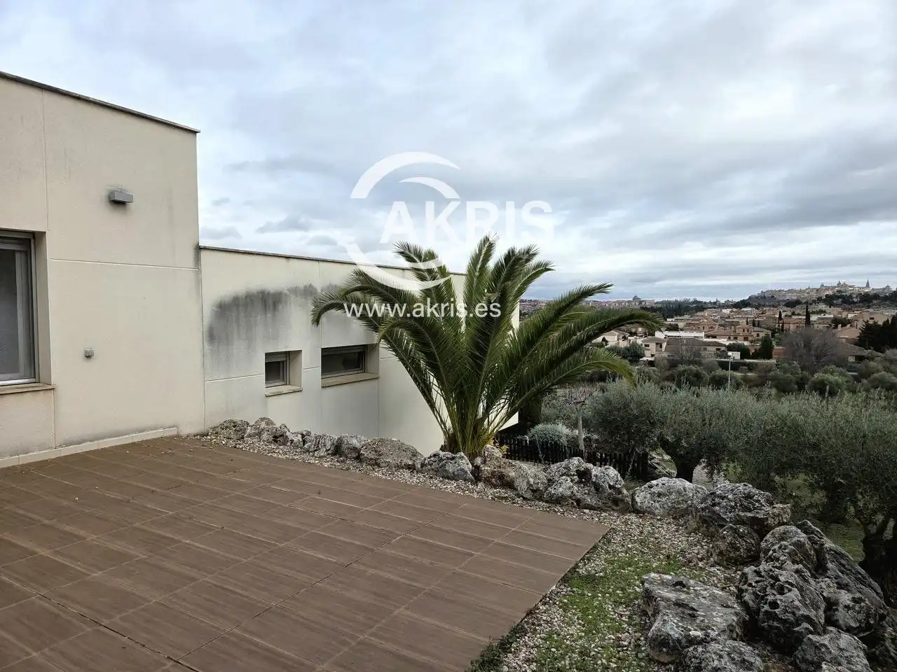 Houses for sale in Calle Monasterio Santa María la Real, Los Cigarrales-La Bastida