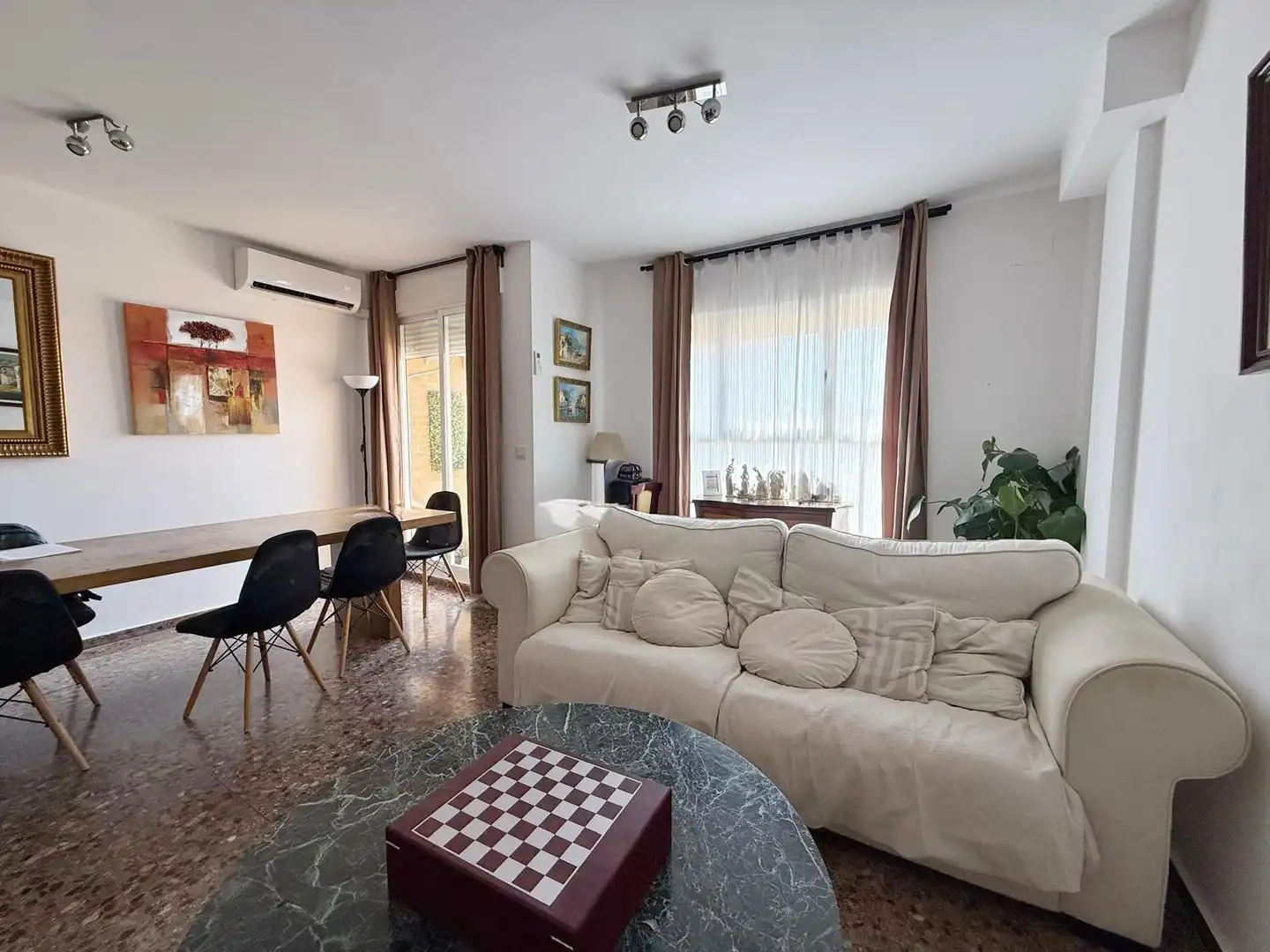 Sala d'estar de Àtic en venda en Casinos amb Aire condicionat, Calefacció i Terrassa