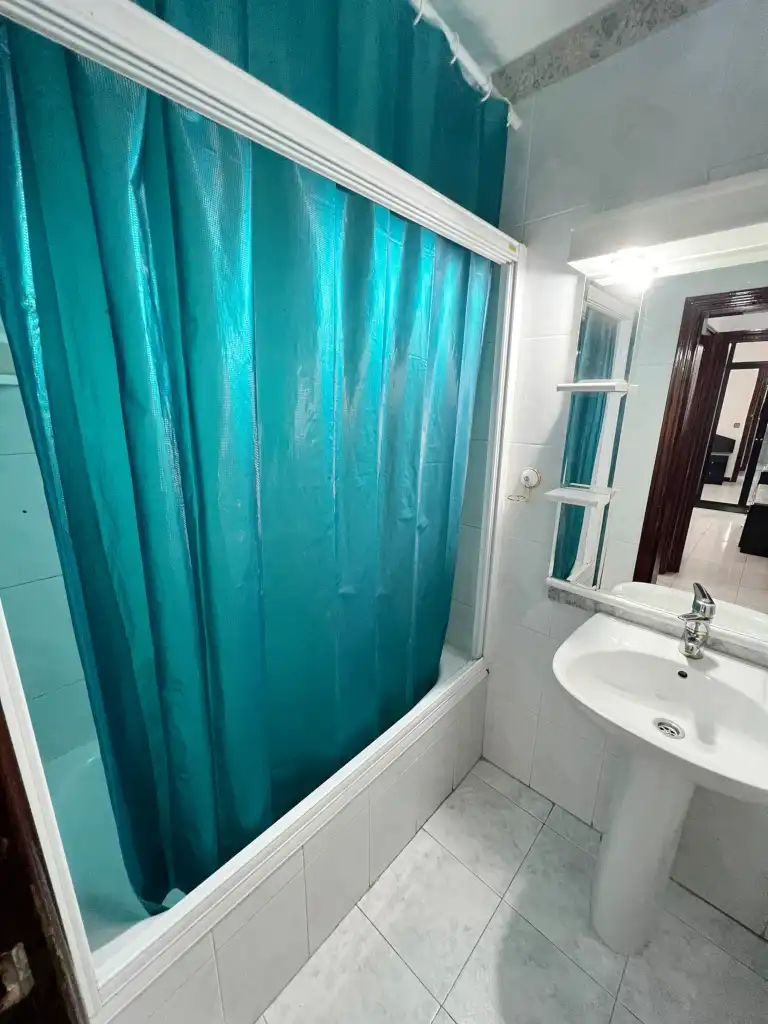 Bathroom of Flat for sale in Alcalá de Henares  with Terrace
