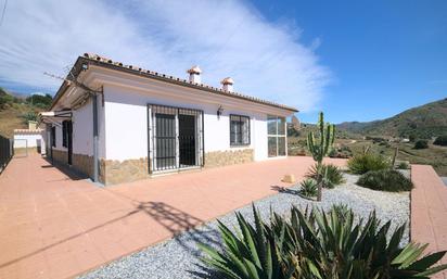 Vista exterior de Casa o xalet en venda en Sedella amb Terrassa