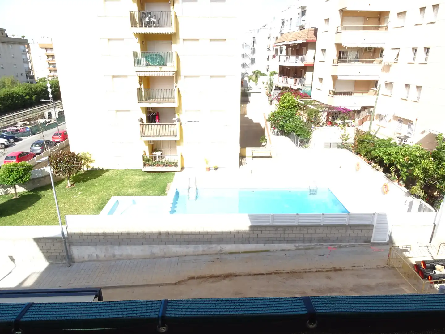 Schwimmbecken von Wohnung zum Verkauf in Calafell mit Klimaanlage, Heizung und Terrasse