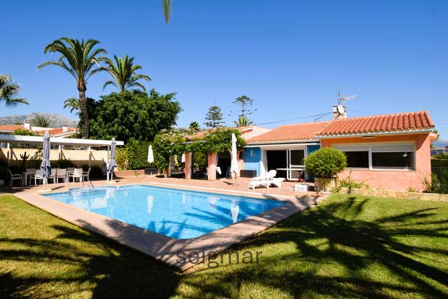 Casa-chalet en Venta en Varadero