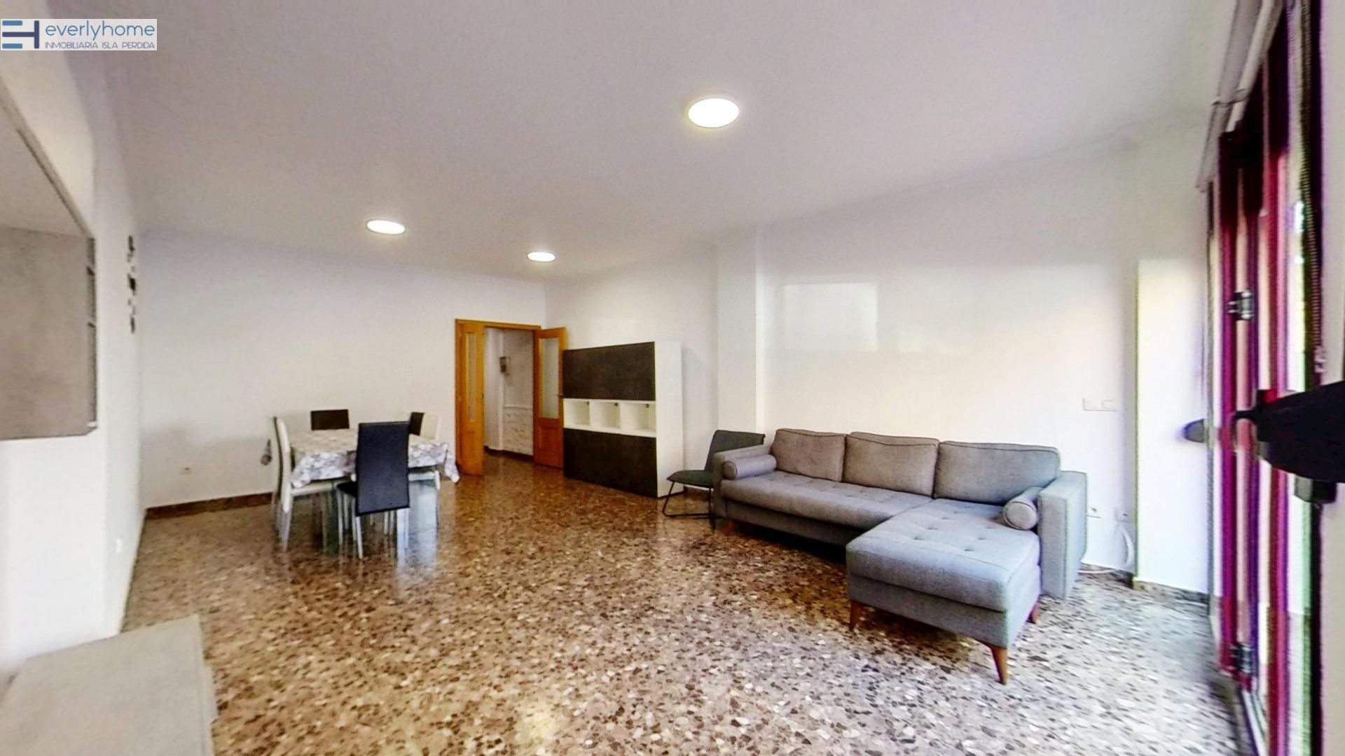 Sala de estar de Piso de alquiler en Sagunto / Sagunt con Aire acondicionado, Terraza y Piscina comunitaria