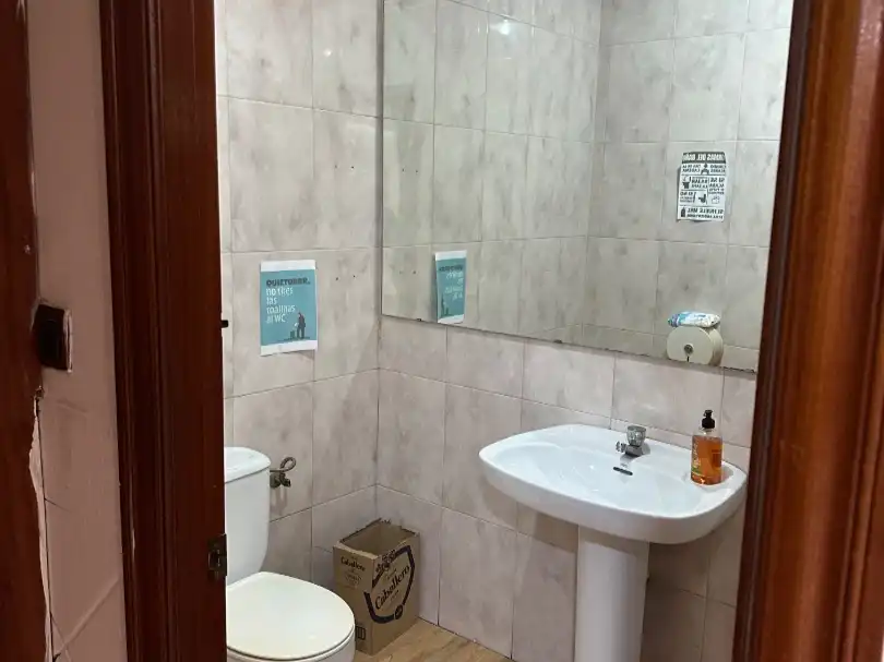 Bathroom of Commercial properties for sale in Úbeda  with Air Conditioner, Heating and Parquet flooring