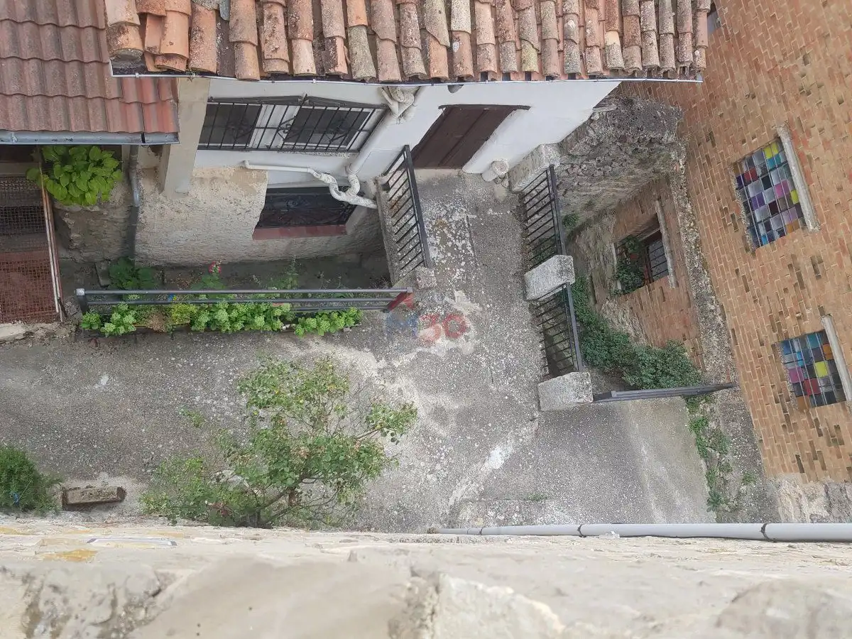 Vista exterior de Casa o xalet en venda en Pancorbo amb Calefacció, Terrassa i Traster