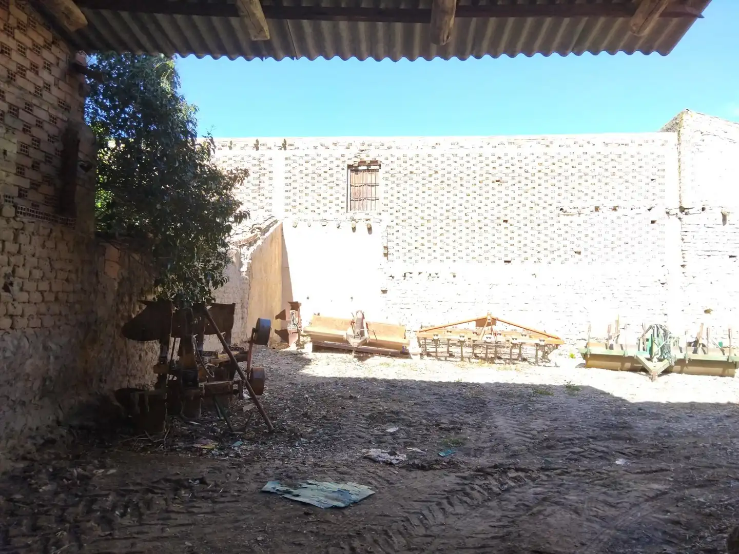 Exterior view of Industrial buildings for sale in Pradilla de Ebro