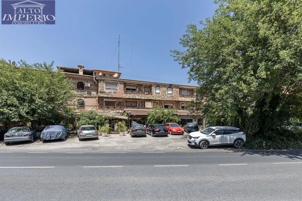Local comercial en venda a Pinos Genil