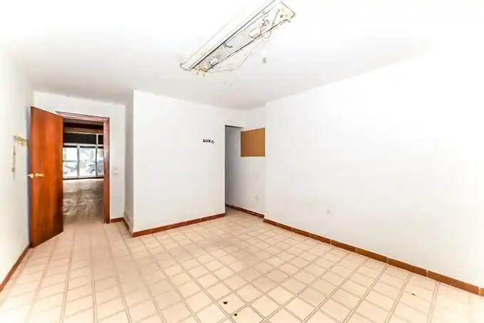 Business premises for sale in Port - Horta de Santa María, imagen 6