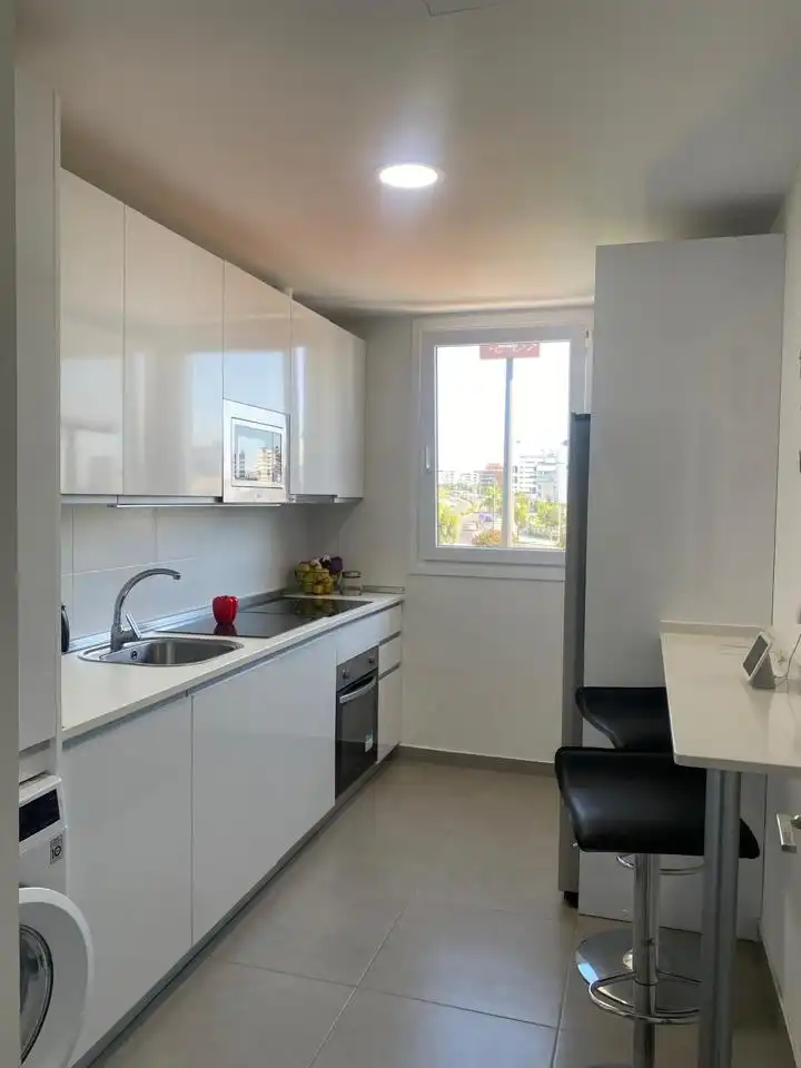 Kitchen of Flat for share in Dos Hermanas