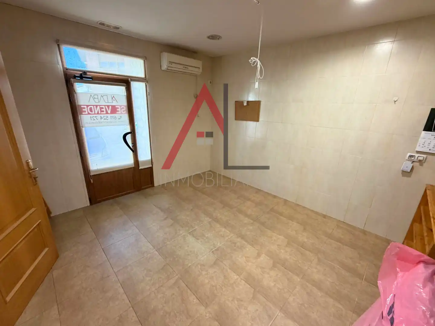 Business premises for sale in Calle Anastasio Martín 4, imagen 3
