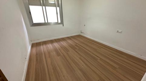 Foto 2 de Piso de alquiler en Canovelles, Barcelona
