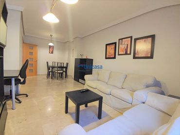 Piso con piscina en venta en Teatinos - Universidad
