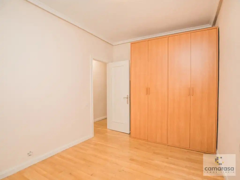 Flat with lift to rent in Plaza Claudio Sanchez Albornoz 4, imagen 27
