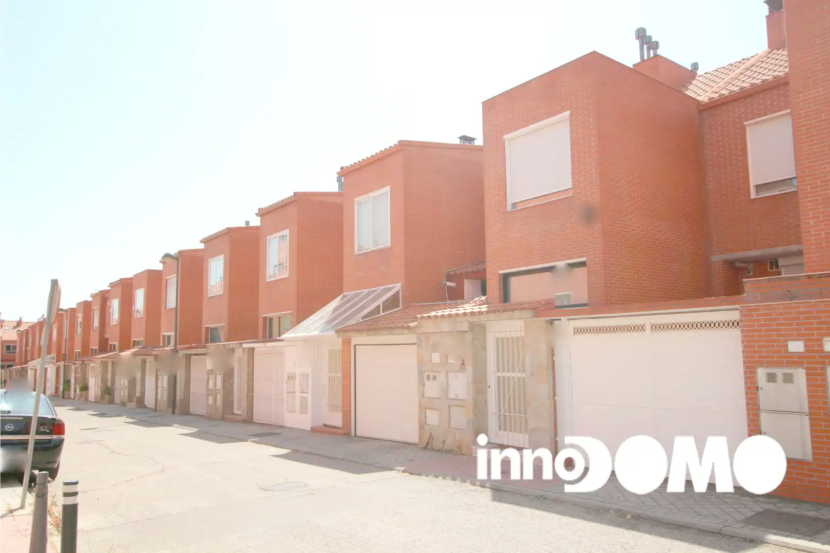 Vista exterior de Casa adosada en venda en Getafe amb Aire condicionat, Calefacció i Jardí privat