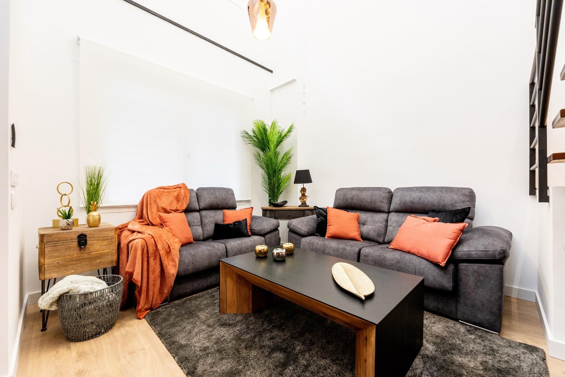 Sala d'estar de Dúplex en venda en  Madrid Capital amb Aire condicionat, Calefacció i Alarma