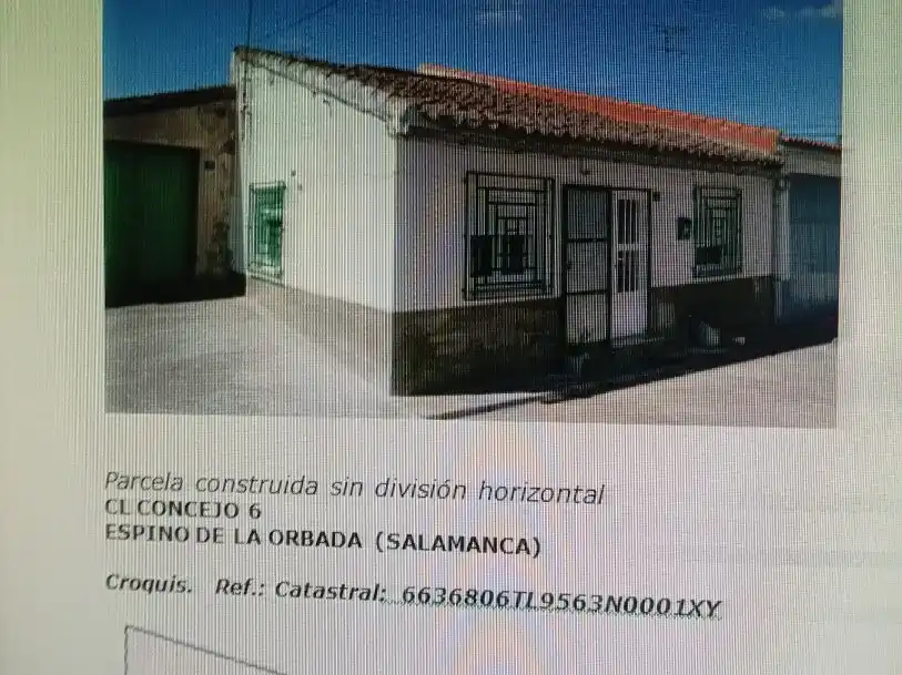 Vista exterior de Pis en venda en Espino de la Orbada amb Moblat