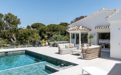 Terrassa de Casa o xalet en venda en Marbella amb Aire condicionat, Jardí privat i Terrassa