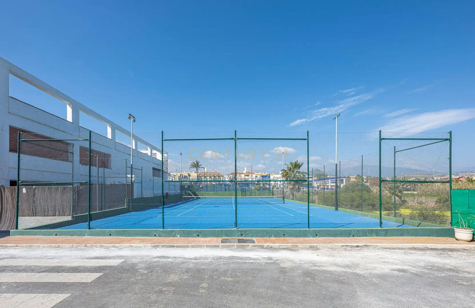 Piscina de Casa adosada en venda en Estepona amb Jardí privat i Piscina comunitària