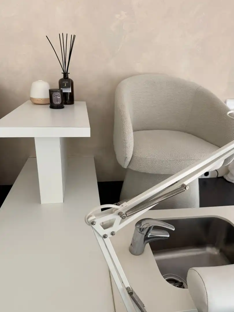 Business premises for transfer in Avinguda de Josep Tarradellas, imagen 2