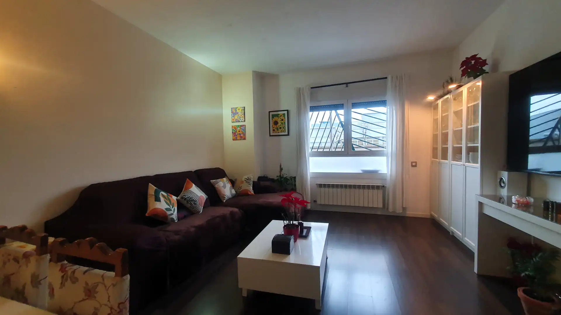 Living room of Flat for sale in  Madrid Capital  with Air Conditioner, Heating and Private garden